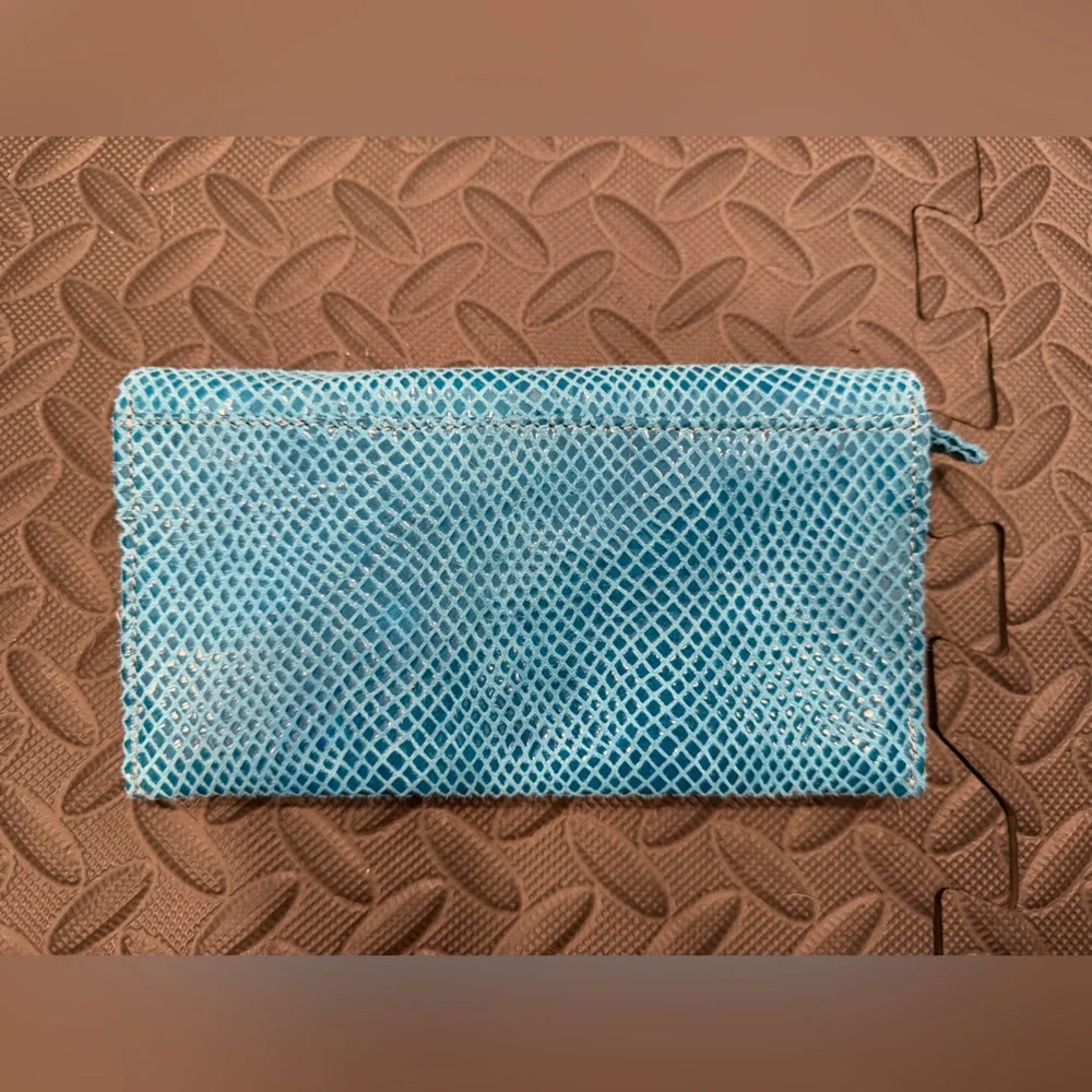 Latico Leathers Gio Leather Wallet In Turquoise - Picture 4 of 10